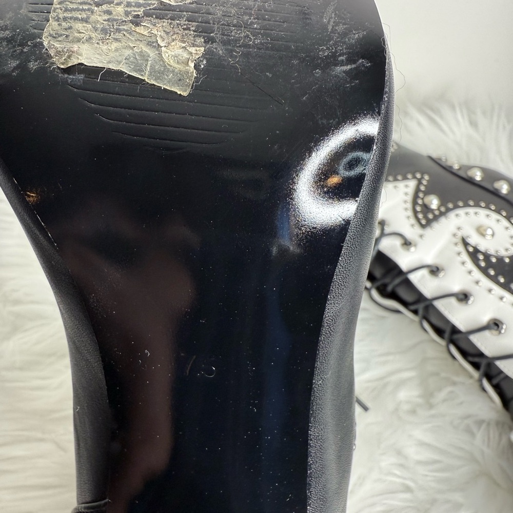 Chic Black and White Ankle Booties - Picture 9 of 11